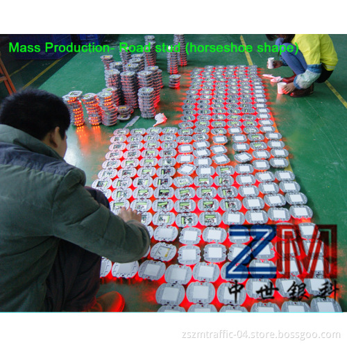 Plastic Made Flishing Solar Raised Pavement Marker / Road Stud